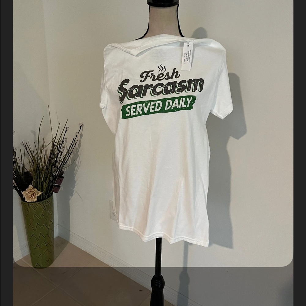 NWT medium t shirt sarcasm stretchy 731